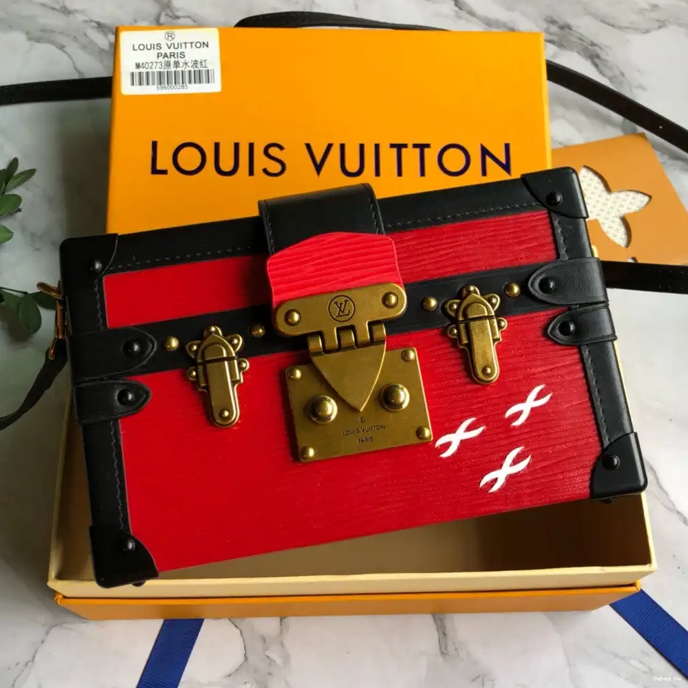 VUITTON LOUIS PETITE MALLE 0426